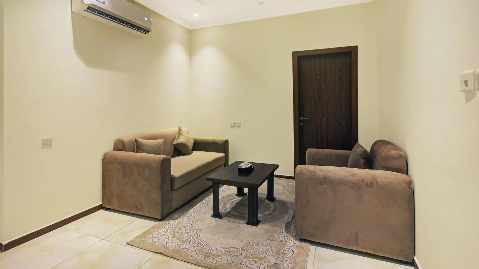 ** Hotel Oyo 586 Al Tamayoz Al Raqi Hira Jeddah Saudi Arabia